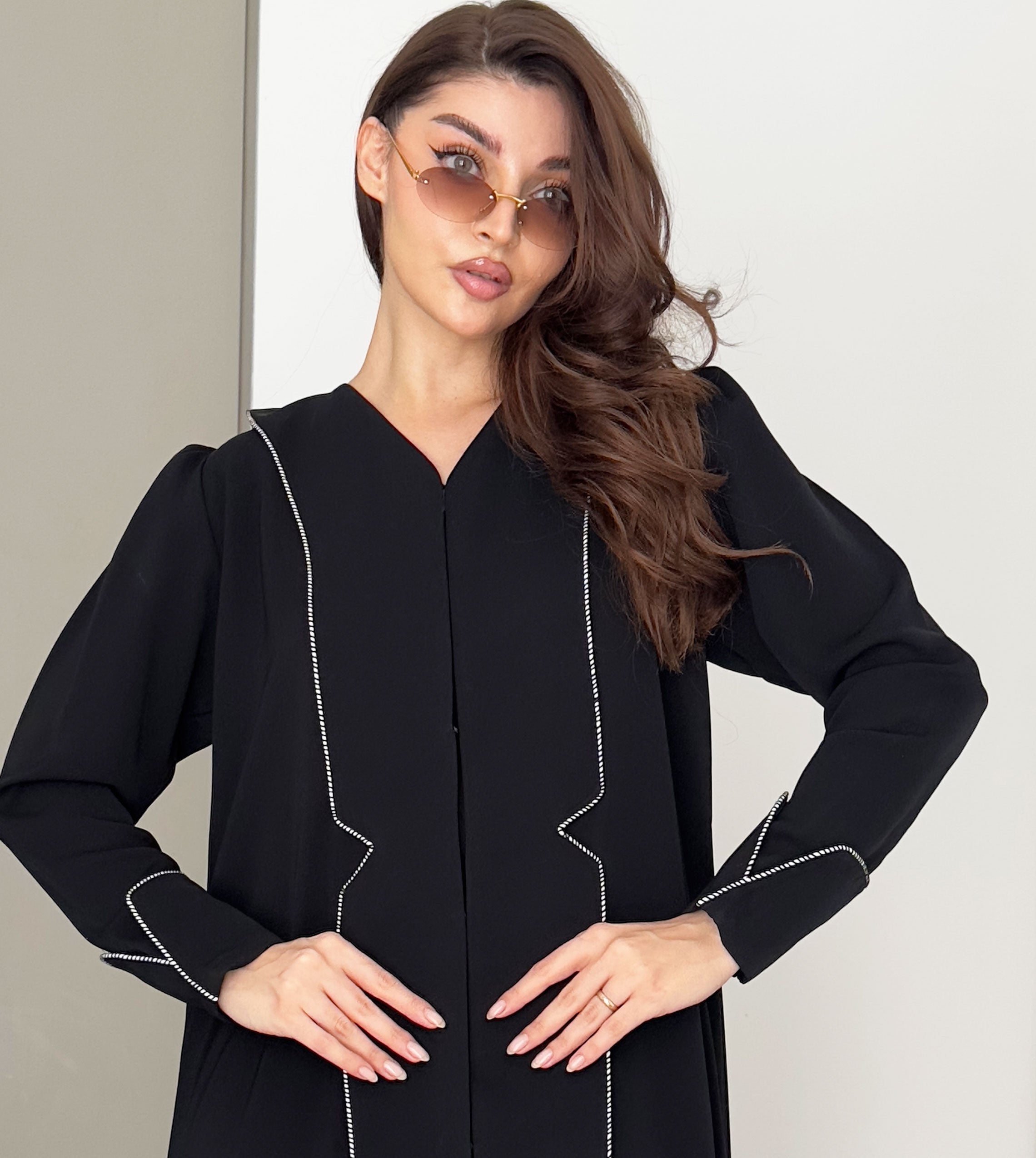 Black-R-202580 (7333818662967)