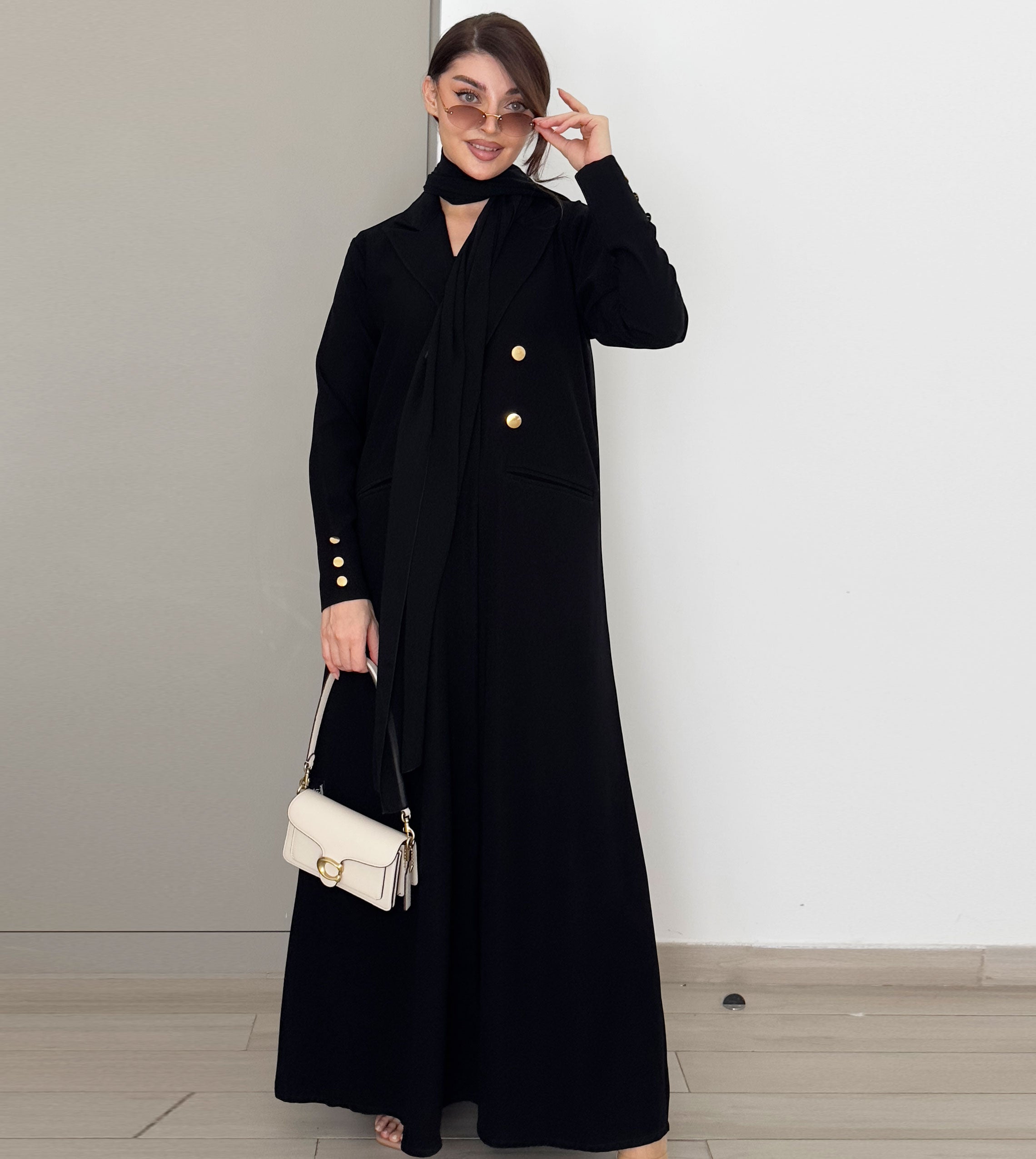 Black-R-202581