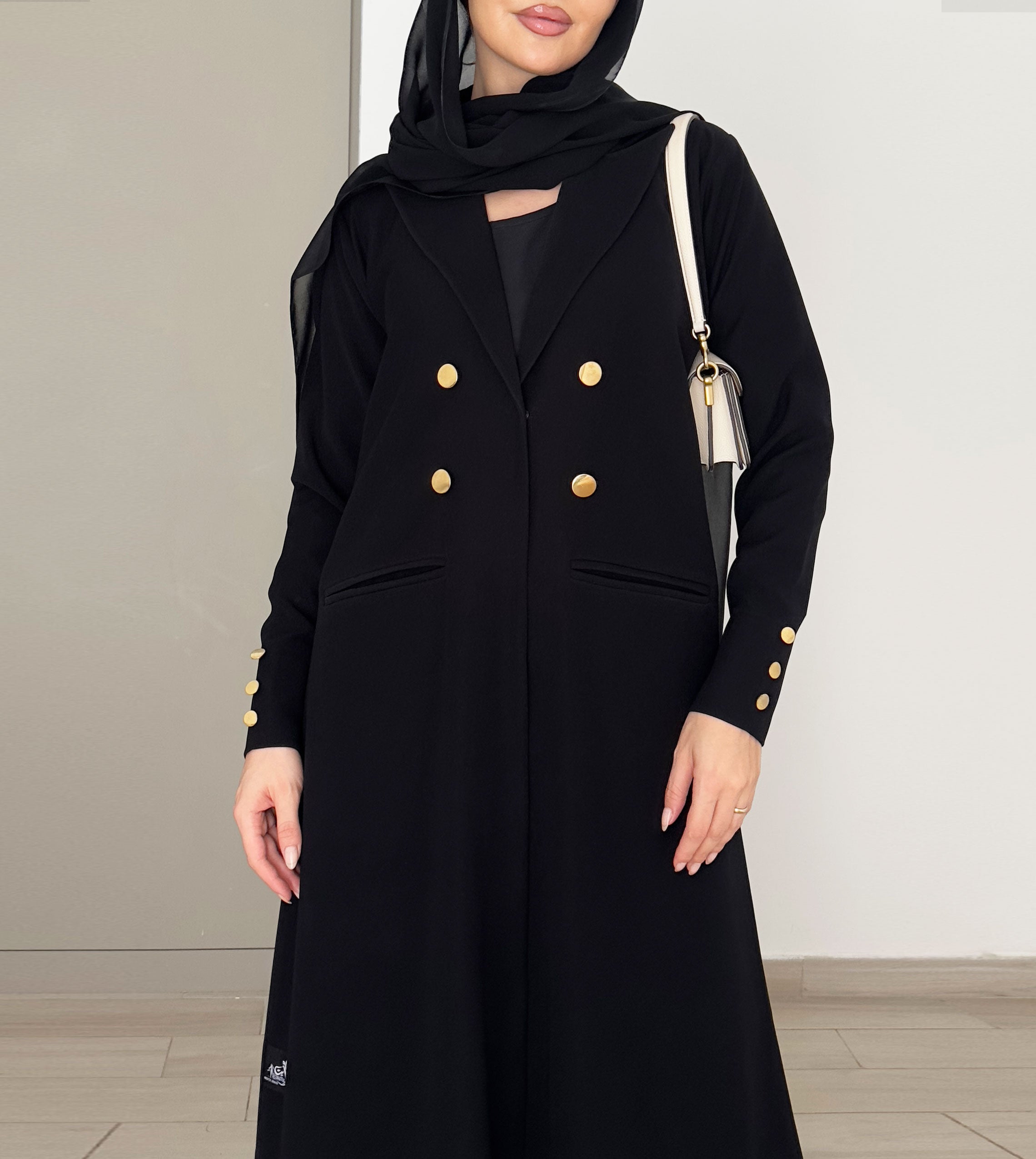Black-R-202581
