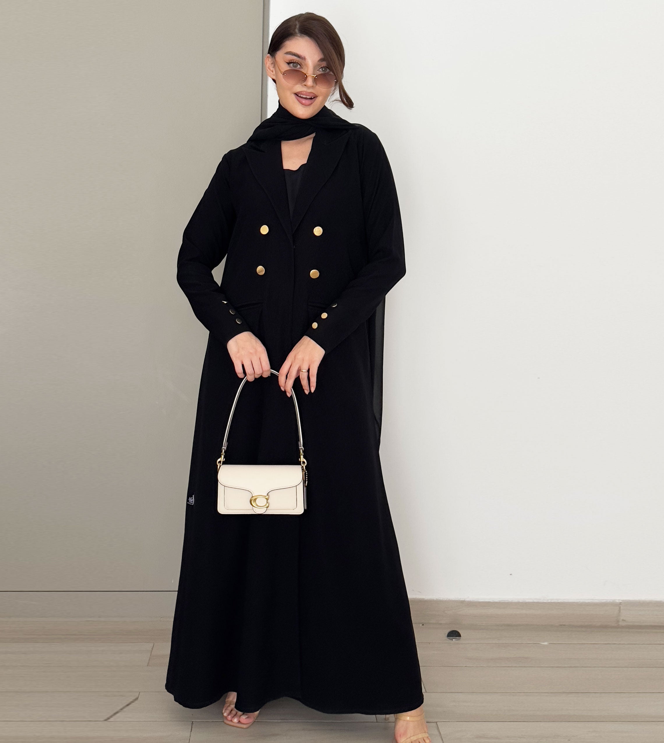 Black-R-202581 (7333818892343)