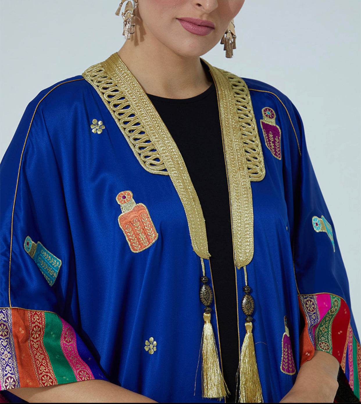 بشت القمر الأزرق