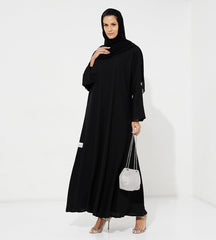 فستان اسود واسع